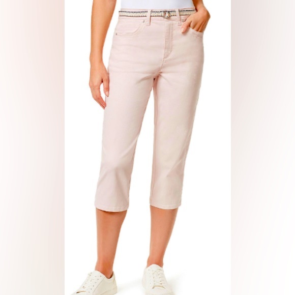 NWT Gloria Vanderbilt Size 6 Stretch Rosy Pink Amanda Capri Length Belted Jeans - Picture 1 of 11
